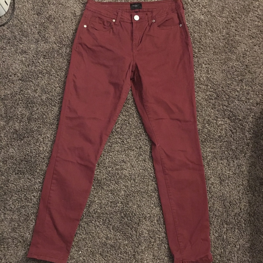 Light maroon jeans